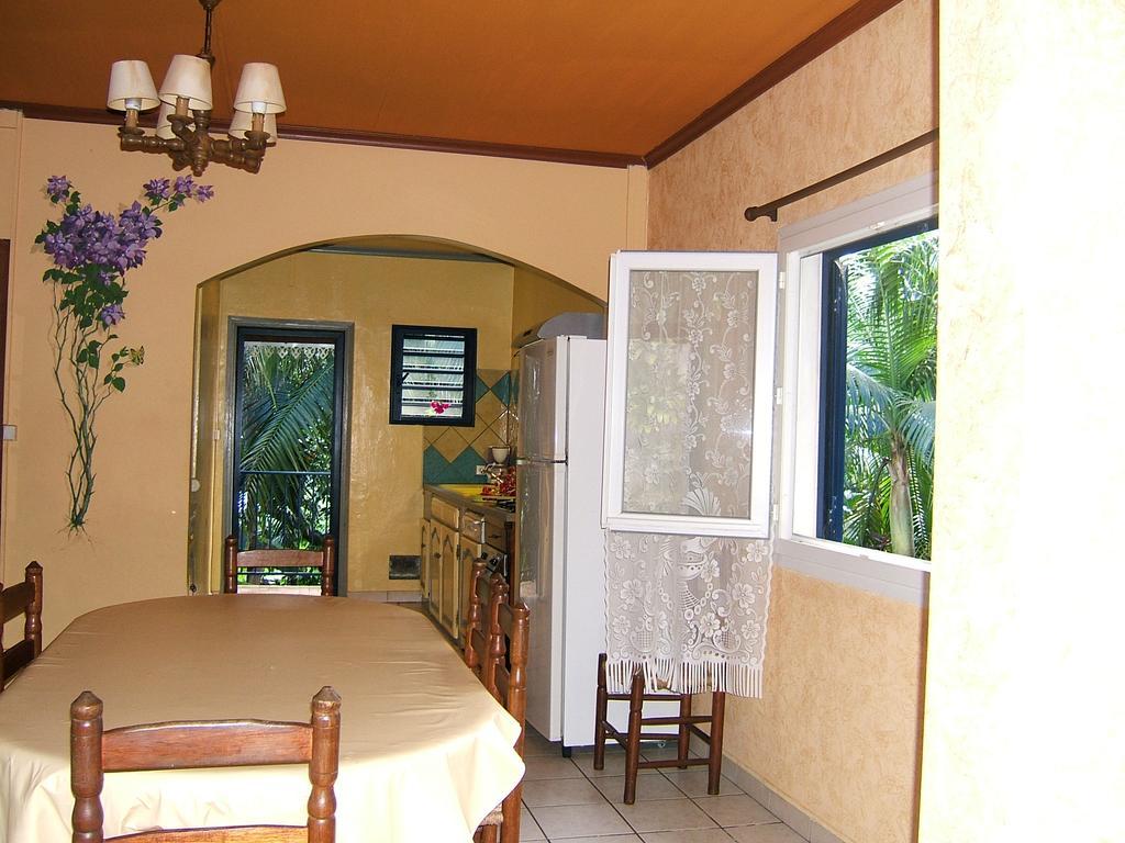 Holiday Home La Caverne Des Hirondelles Saint-Joseph Exterior foto
